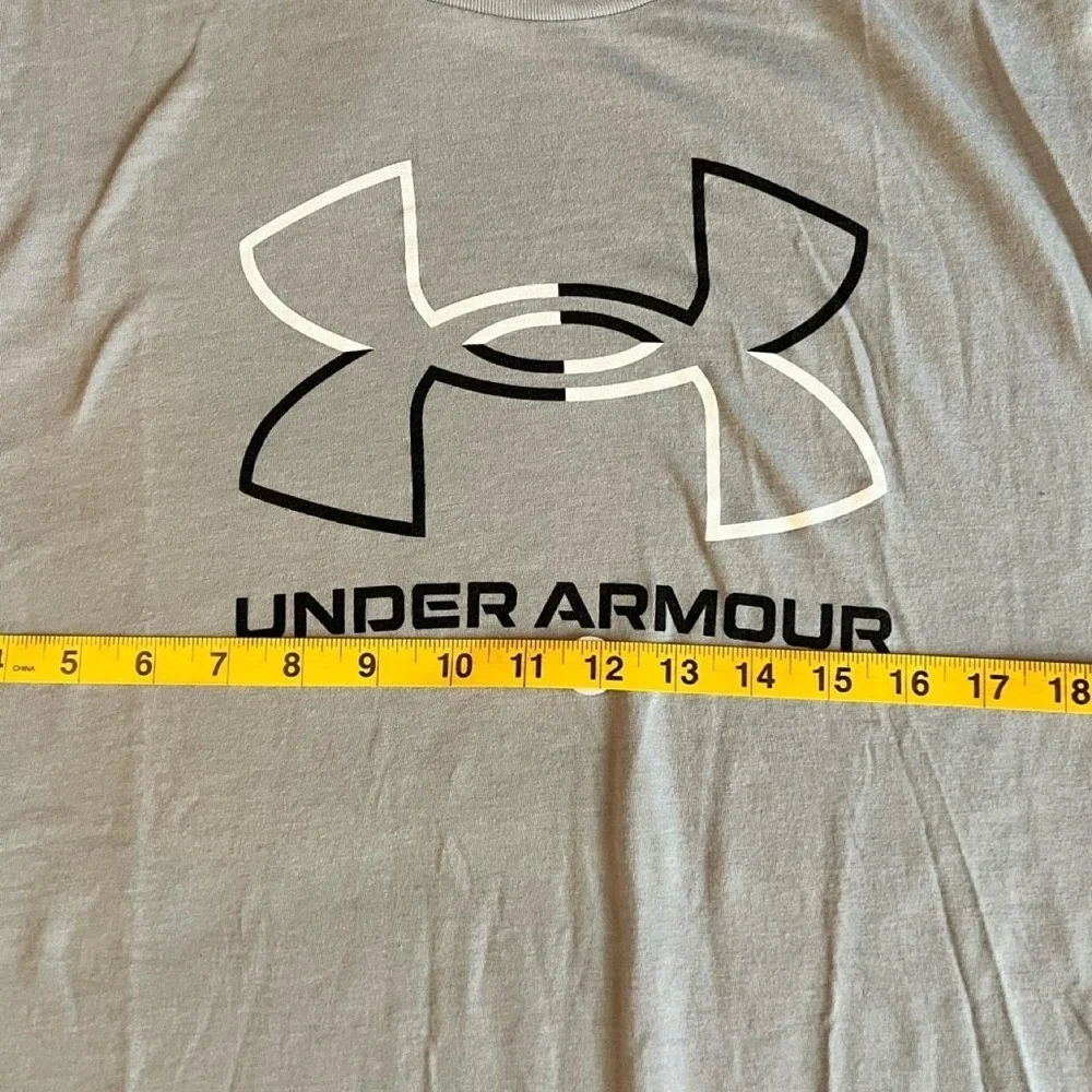 Men's Under Armour Shirt Size Large Excellent Condition